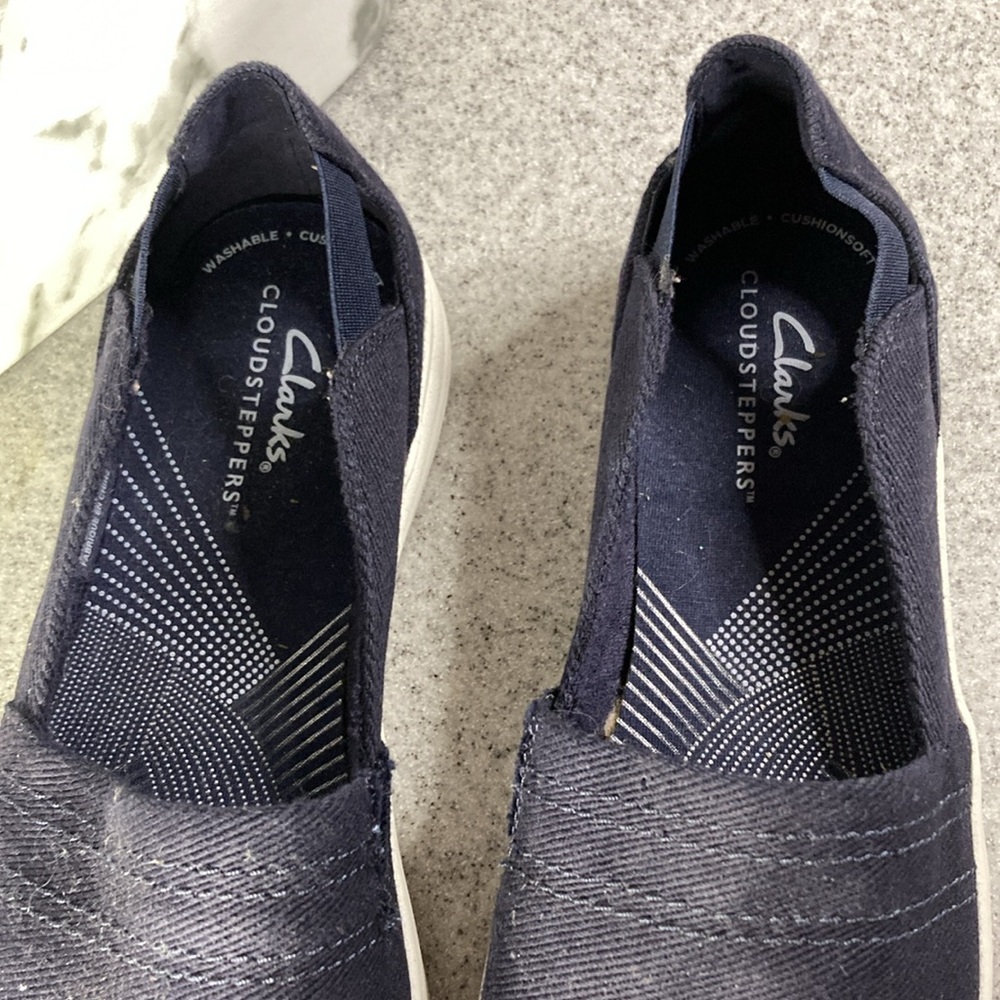 Clarks Cloudsteppers. Size 7.5. Used Once. B15. N… - image 5